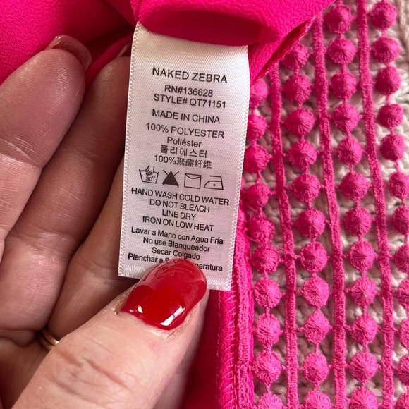 Sale! Naked Zebra Hot Pink Polyester Sleeveless Blouse Women’s Size Small - Picture 10 of 13